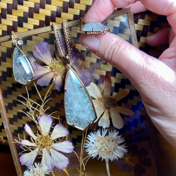 Kendra Scott Carole Necklace and Caroline Earrings - Picture 5 of 5